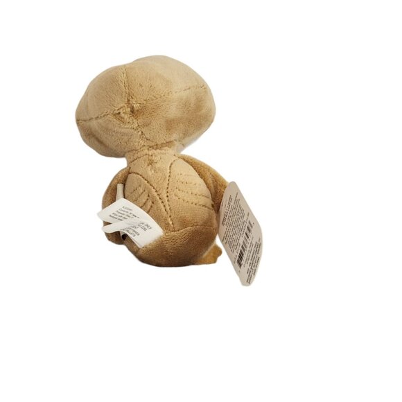 Hallmark itty bittys E.T. The Extra-Terrestrial Beanbag Plush W/ Light Up Heart - Picture 3 of 6